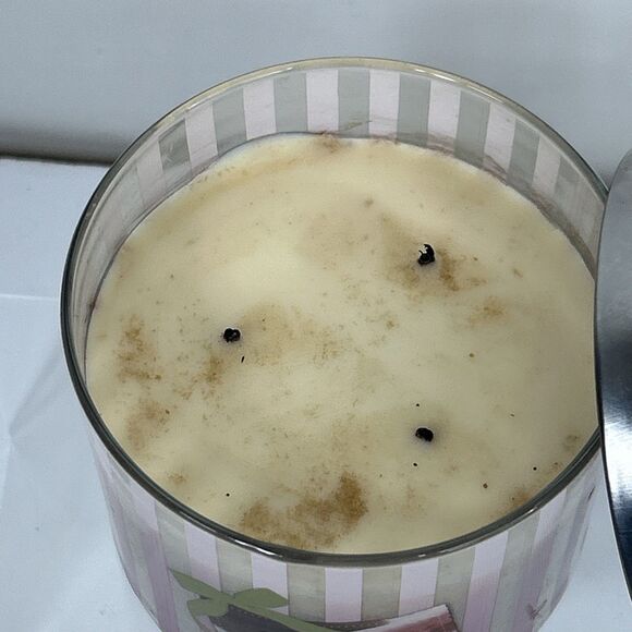 Bath & Body Works SWEET MACARON 3-Wick Candle 14.5 oz - Picture 2 of 6